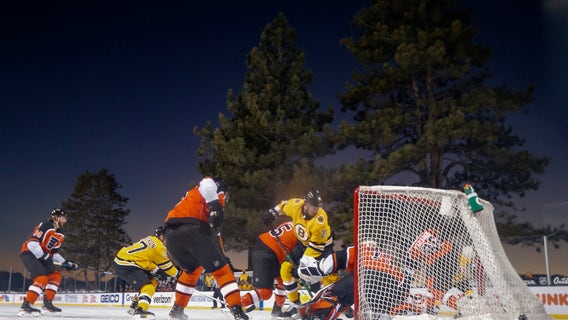 Pastrnak has hat trick, Bruins beat Flyers 7-3 in Lake Tahoe