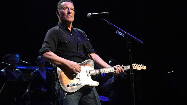 Prosecutors drop drunken driving charge against Bruce Springsteen