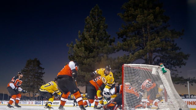 Pastrnak has hat trick, Bruins beat Flyers 7-3 in Lake Tahoe