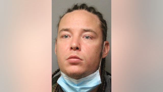 Police: Man who stabbed, robbed woman in Newark parking lot chased down by witness