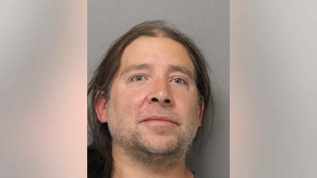 Police: Man held BB gun to head of girl, 8, during dispute
