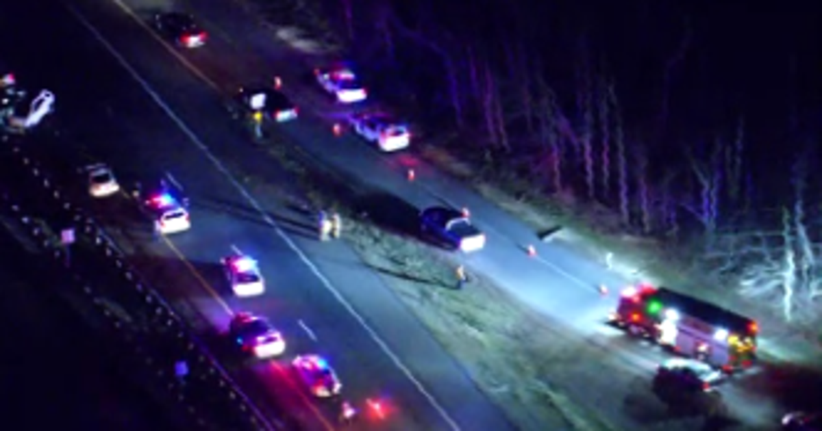 Shooting and carjacking in Philadelphia leads police on chase ending on ...