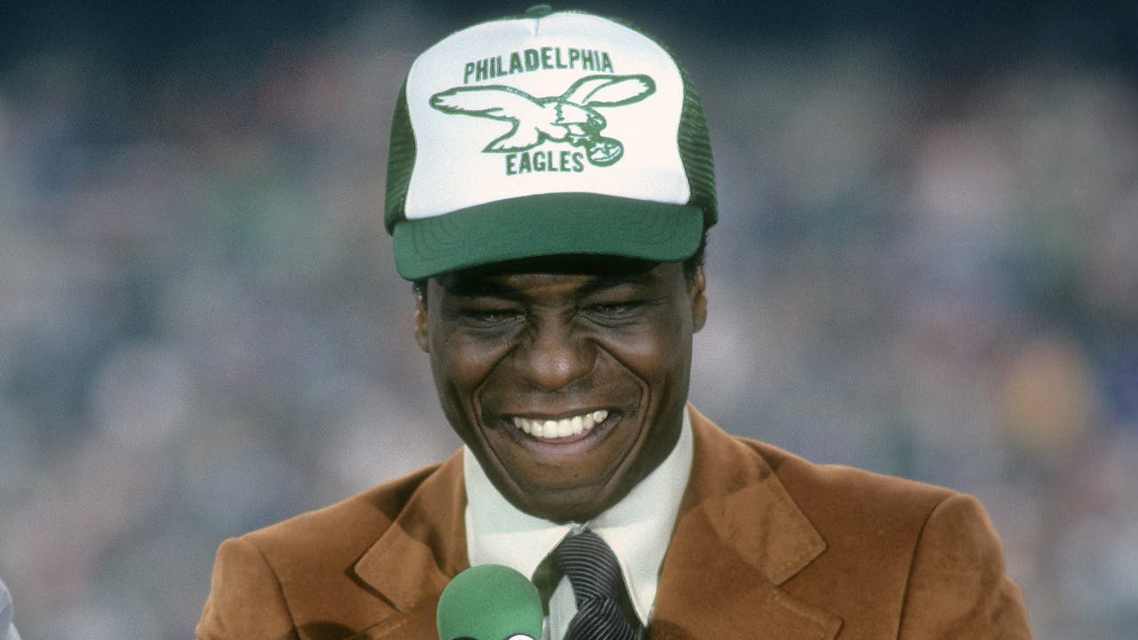 Eagles mourn the passing of Pro Bowl CB and legendary broadcaster Irv Cross