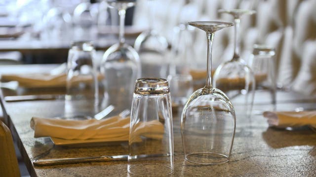 Pennsylvania to allow 75% capacity at some restaurants, bar seating returns