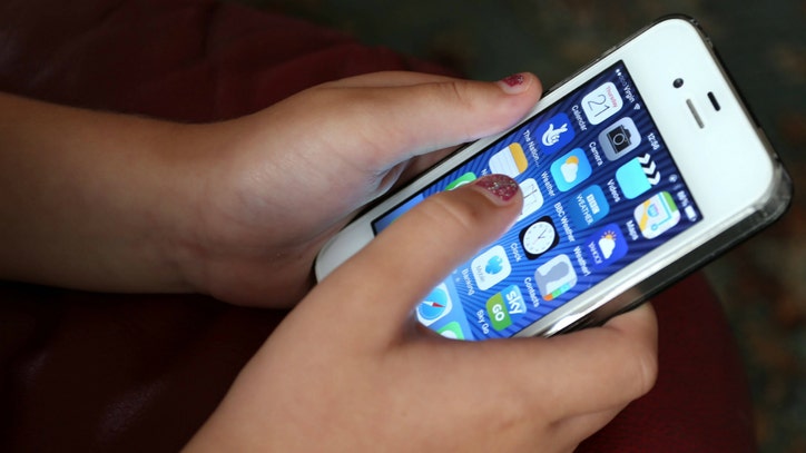 iPhone feature will alert you if you're being stalked - Vimarsana News