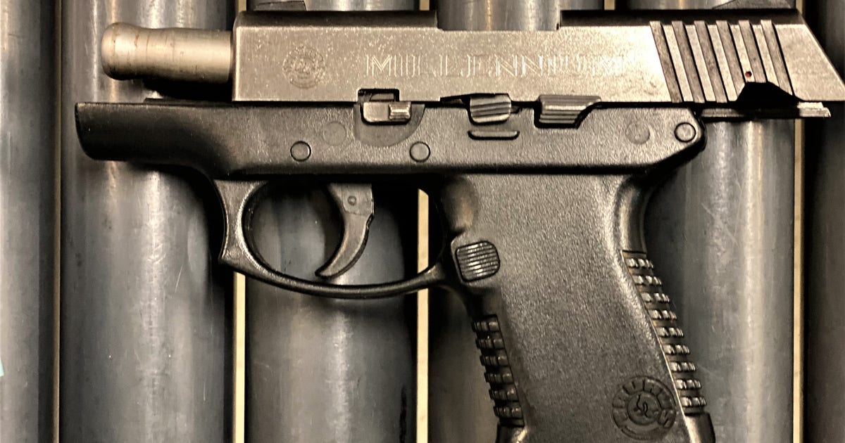 Loaded, stolen handgun found in carry-on bag at Philadelphia ...
