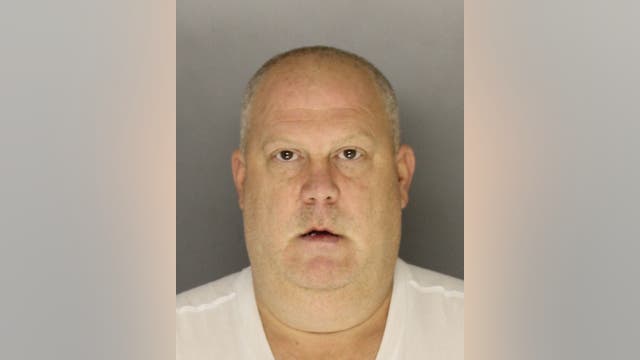 Glenside man charged with 100 counts of child pornography
