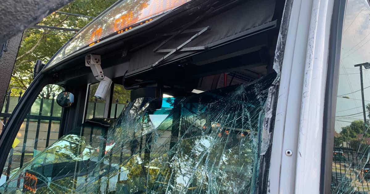 Multiple injuries reported after SEPTA bus crash in North Philadelphia ...