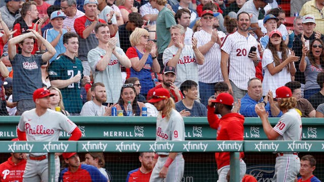 Phillies place 4 players on COVID-19 list on Sunday