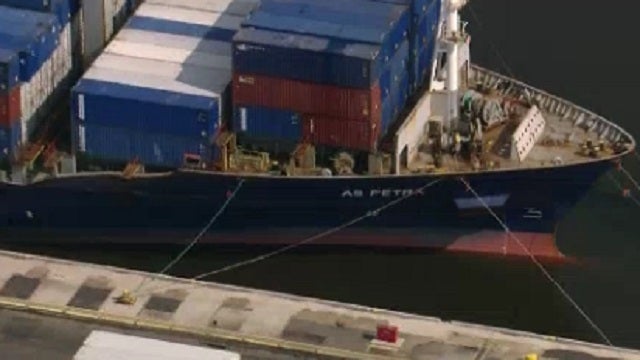 Officials: 5 stowaways detained after jumping in water, attempting to evade apprehension in Delaware County