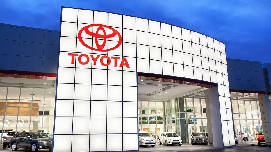 Toyota dealership1
