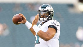 Jalen Hurts back at practice for Eagles after illness