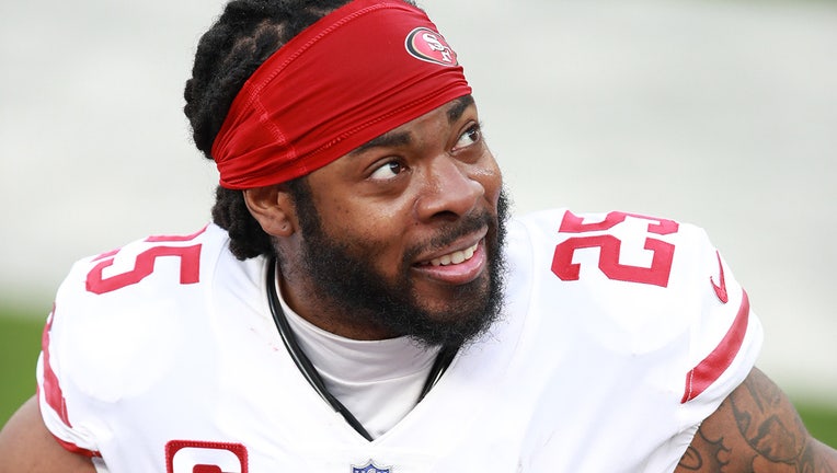 Tampa Bay Buccaneers Sign CB Richard Sherman