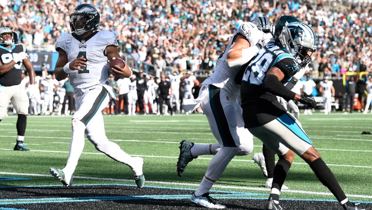 Hurts, Eagles late rally gives Philadelphia 21-18 win over Panthers.