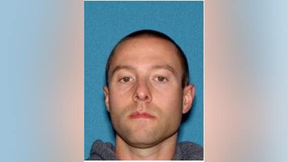 New Jersey police officer admits having sex with underage girl