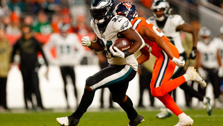 Slay's scoop-and-score leads Eagles past Broncos 30-13