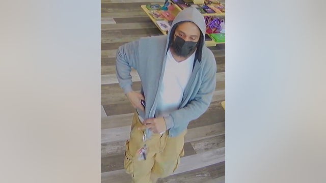 Suspect sought after store clerk shot, killed in Ridley Township