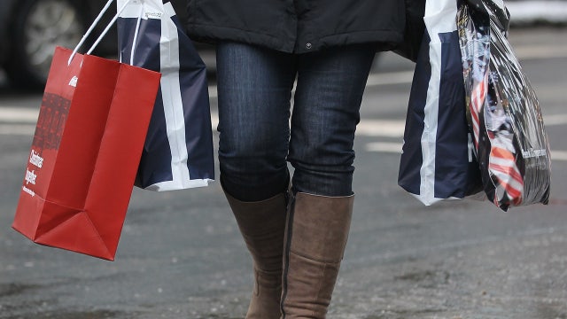 Authorities warn of criminals using QR codes, gift cards to scam people this holiday