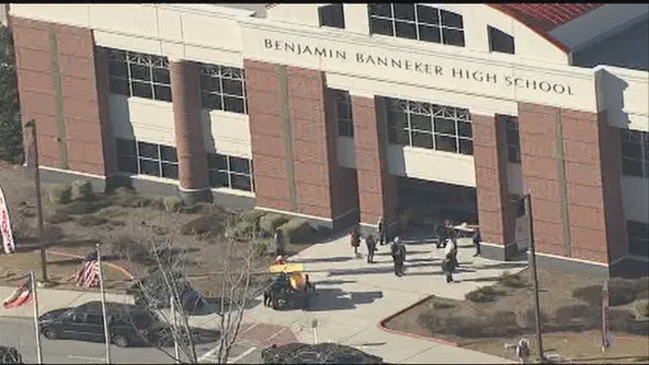 2 students injured in stabbing at Fulton County high school, 3 in custody