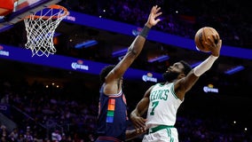 Brown leads streaking Celtics to blowout win over Sixers