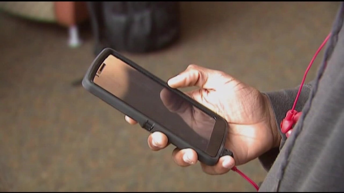 PA House and Senate approve bell-to-bell cell phone ban for schools