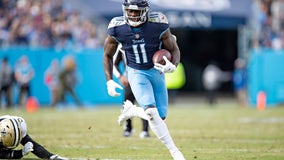 Eagles add WR AJ Brown in blockbuster draft day trade with Titans