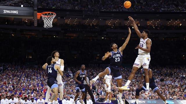 Kansas cruises to 81-65 win over Villanova in Final Four