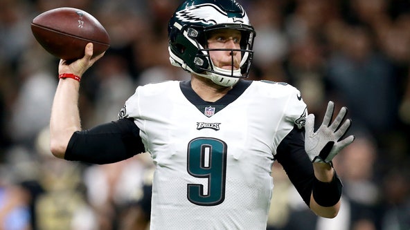 Former Eagles QB Nick Foles reunites with coach Frank Reich, signs with Colts