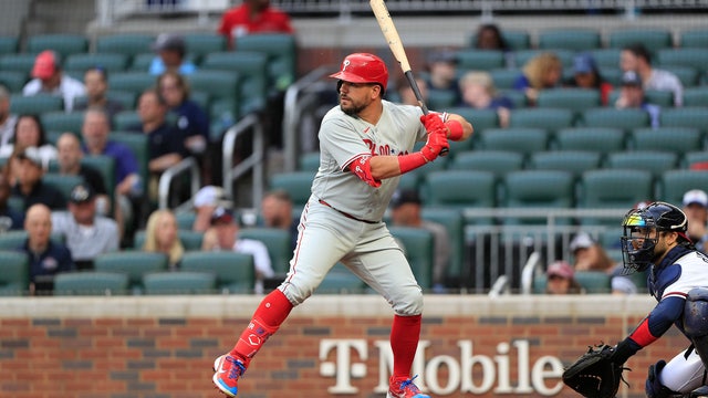 Wheeler's arm, Hoskins' bat power Phillies past Braves, 7-3