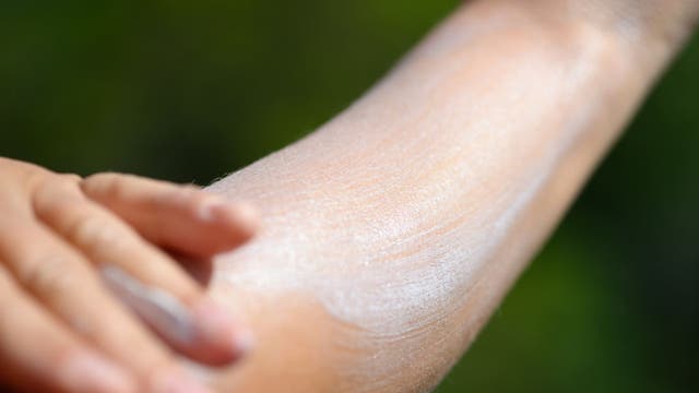 Consumer Reports reveals top sunscreens of 2022