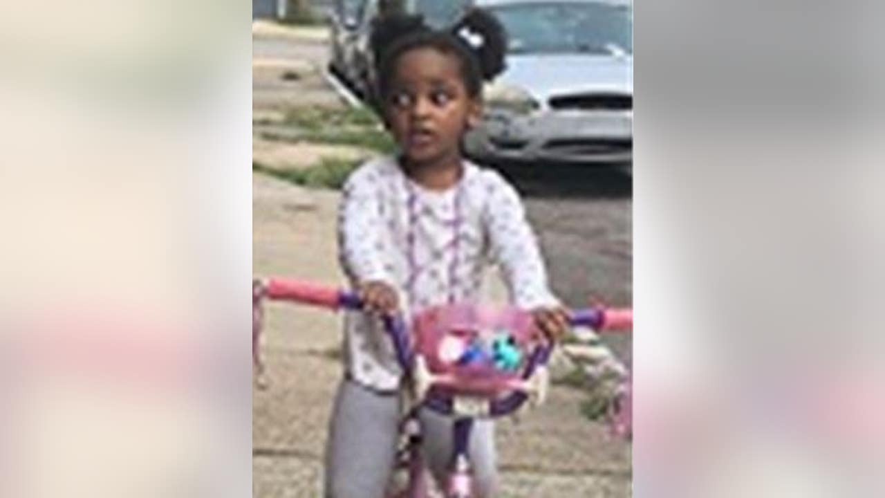 Police: Missing 4-year-old girl last seen leaving Philadelphia Airport