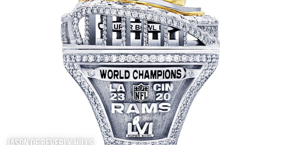 Safe to say the Rams Super Bowl ring is LA APPROVED! The details are  insane. 