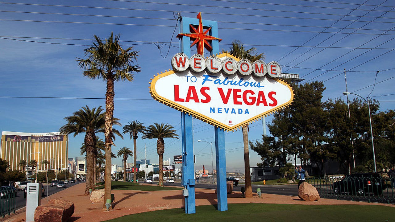 Las Vegas voted happiest holiday destination - Very Vintage Vegas