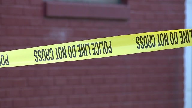 Double shooting at North Philadelphia home leaves 2 men in critical condition: police