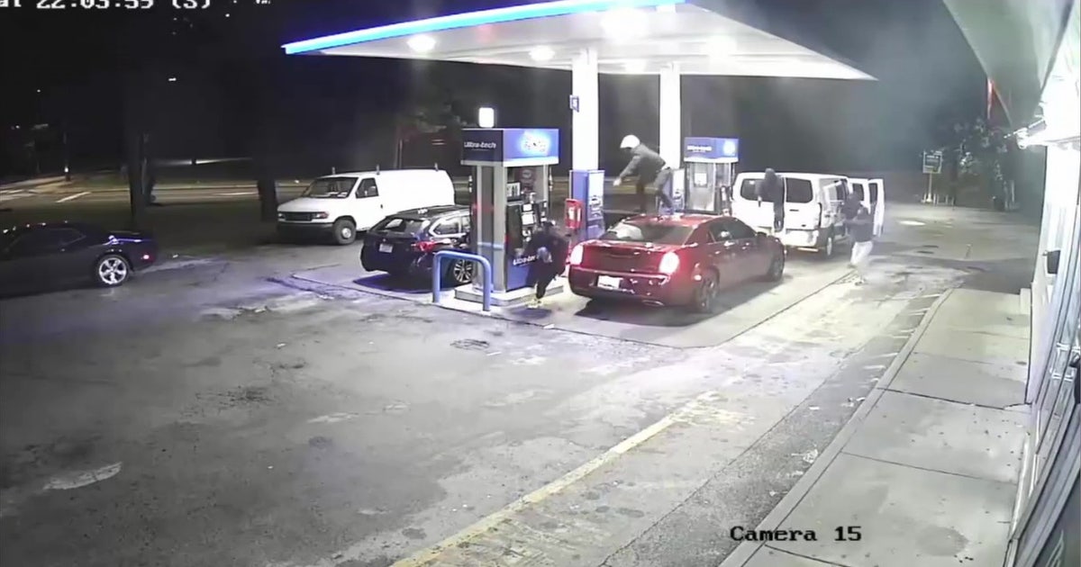 Police: 4 suspects carjack, rob man at gunpoint at Germantown gas ...