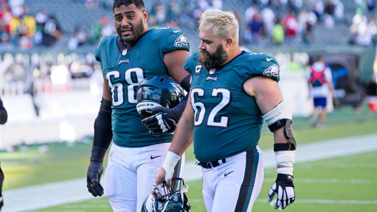 Eagles' O-Lineman Jason Kelce Sings National Anthem Before Sixers Game