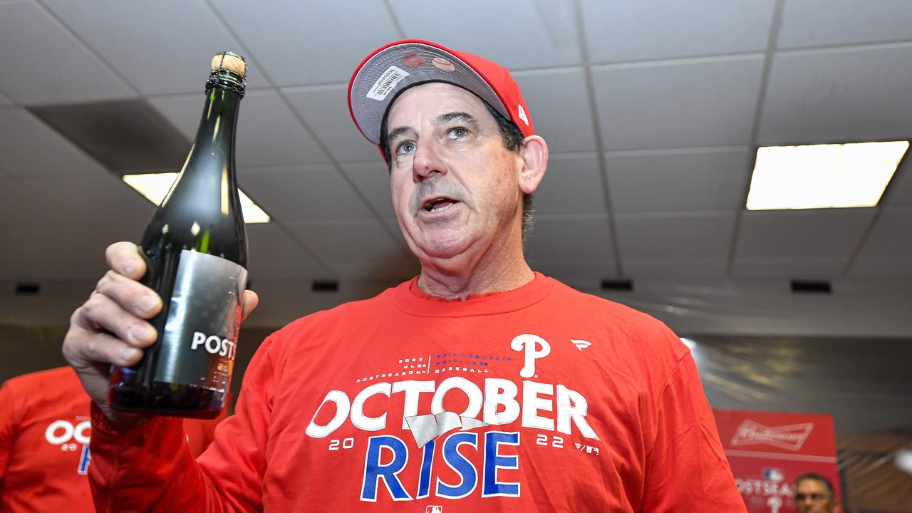 Phillies manager Rob Thomson receives two-year contract after snapping  playoff drought – Philly Sports