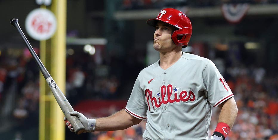 Realmuto, Phils Rally Past Astros In 10 To Open World Series