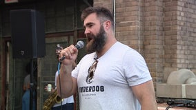 Jason Kelce, NFL players get chance to show media skills during workshop