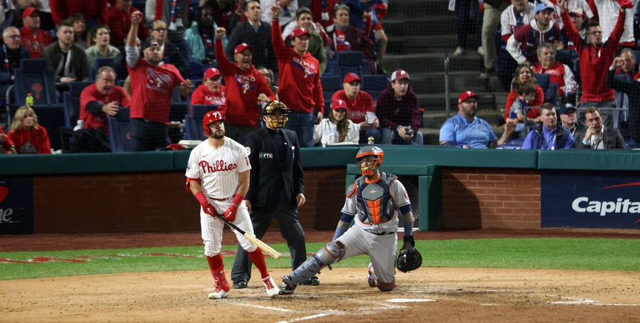 World Series: Nick Castellanos Saved Phillies With Catch in Game 1 - The  New York Times