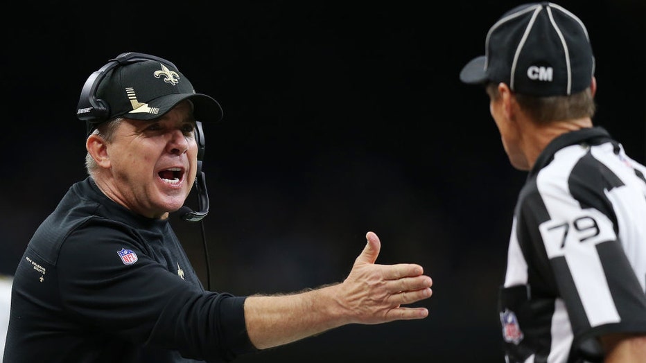 Sean-Payton-argues-with-referee.jpg