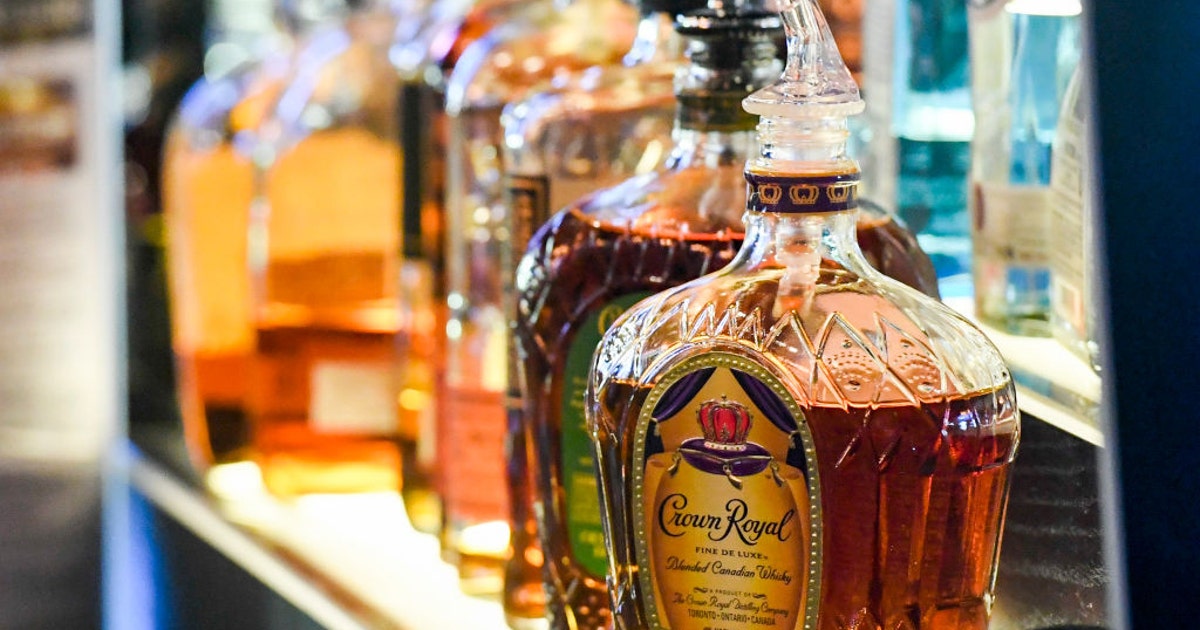 New Jersey restaurants, bars can continue selling alcohol to-go and for delivery under new law
