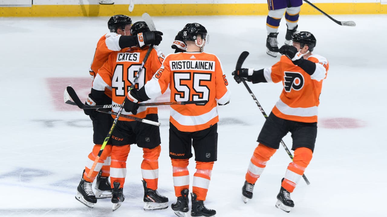 Flyers net 5 goals in 2nd, beat Coyotes for 4th straight win - The San  Diego Union-Tribune