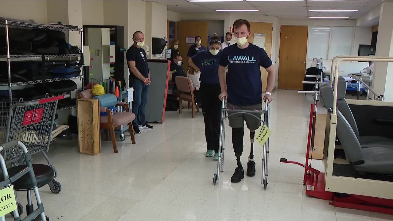 Ukrainian soldier learns to walk again in Delaware County after losing his legs in war against Russia