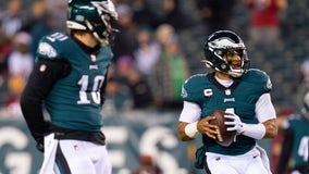 Sirianni refuses to rule out injured QB Hurts when Eagles face Cowboys: 'We'll see'