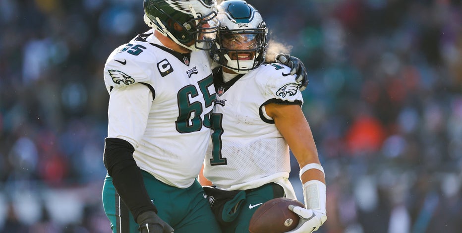 Eagles clinch playoff berth, widen lead for 1-seed, stay two ahead in NFC  East