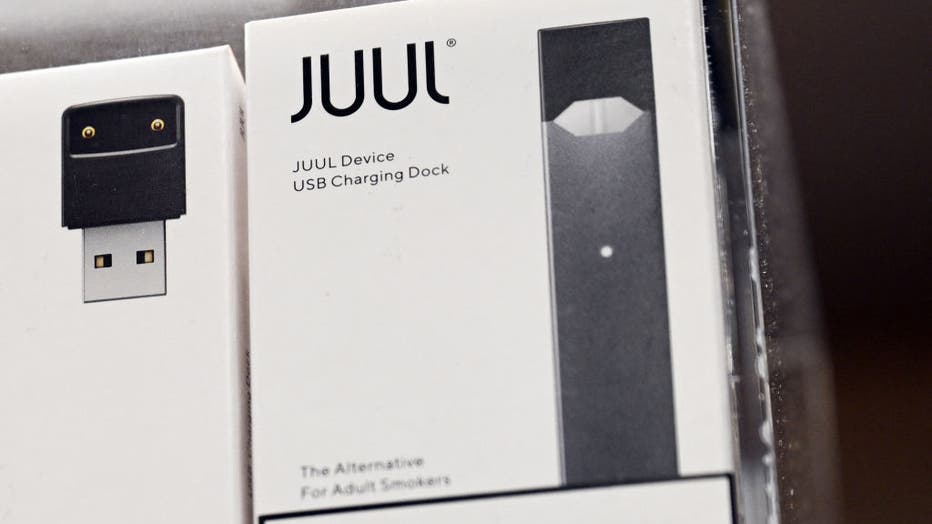 8b1b05ee-US-HEALTH-VAPING-JUUL