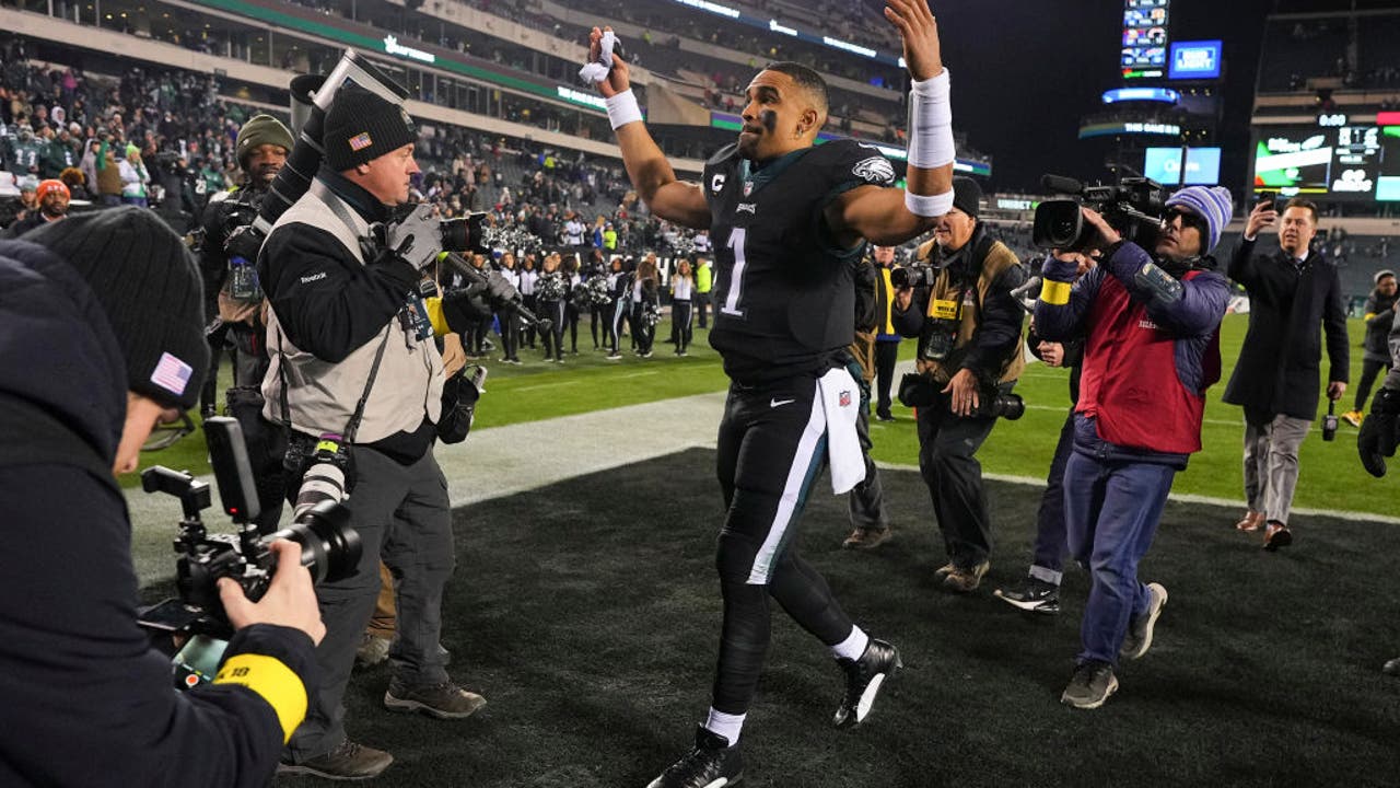 Philadelphia Eagles' division title hopes hinge on injured Jalen Hurts -  Axios Philadelphia