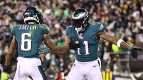 Wide receivers Brown, Smith form 'Dynamic Duo' for Eagles