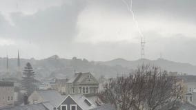 Dramatic photo shows lightning stike Sutro Tower during Bay Area's thunderstorms